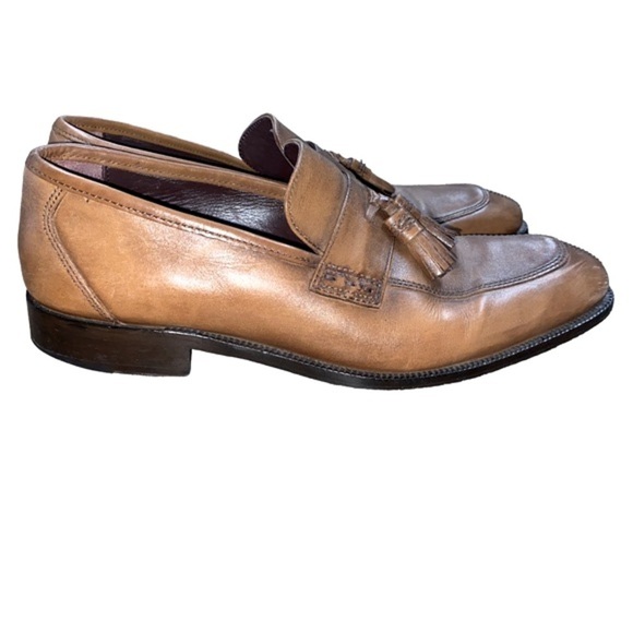 Johnston and Murphy mens leather tassel loafers size 8